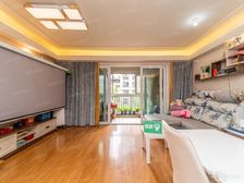 保利铃兰公馆 3室1厅 南