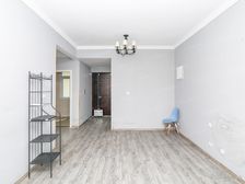 临港101上叠别墅、南向视野沿河景观、附阁楼看房方便