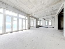 银丽高尔夫四期一线沿湖在售大独栋,位置绝佳花园二亩半诚售