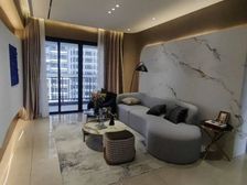 领域88 装修四房 业主急售直降20万 南向中层 送车位