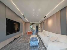 新上!!超大客厅!顶楼电梯复式!全明户型!带产权车位!急出!