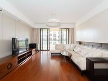 地铁 一梯一户,带入户花园南北通透 精装修带地暖中央空调