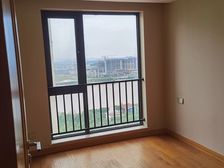 海志府,4房诚心出售,精装修有地暖 空调,可看江