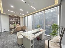 国金中心 电梯口户型 高区 180平米 精装修 带家具出租