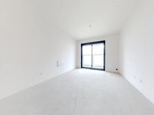 黄浦花园正3房2卫中户,纯毛坯诚意出售