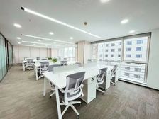 国贸商圈 国贸三期 全新装修 高区出租 拎包入住