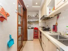 新上,轻 轨口 ,胥江府,中间楼层,四房两厅两卫,看房方便