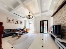 18号航头地铁联排别墅,看房随时,装修保养的好