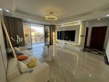 业主重新装修未住过 3 上车 欧派定制 送家私 来电有惊喜