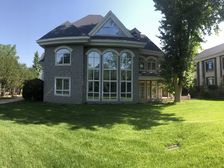 碧水庄园3期 占地1500平 800万装修 挑空南客厅