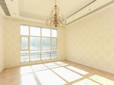 业主装修,三期类独栋,视野佳,采光好,前后无遮挡的好位置