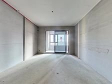 此房即买即装,看房方便,中间楼层,视野开阔,采光好