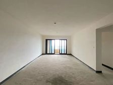 礼嘉 华侨城嘉陵江天四房178万