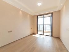 六恒科技熙华府 小高层 房东外地工作 诚心出 已经亏本几十个