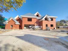 保真!碧水庄园3期大宅 院2300平 室内毛坯 可装电梯