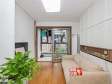 大连路商圈 板式次新二房412地铁 景观视线 急售看房方便