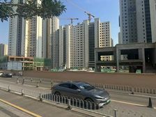 平阳路 绿地新里城 87平 年租金12万 总价200万