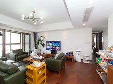 新上 龙洲伊都 日系 大平层 中上楼层 采光刺眼 随时看