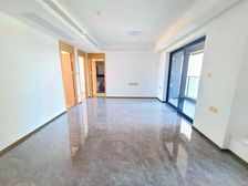 朝安地铁站旁新规户型送车位价格可谈空调 随时看