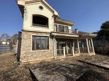 红谷滩稀缺山顶独栋别墅,地势高,视野绝杀,书包碟子湖 急售