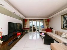 安柏丽晶位于福田景田南深南大道旁,地理位置十分优越,靠近1号