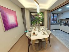 绿城·桂语朝阳 142平4居 南向豪华装修 拎包入住