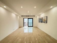 南岸区 南滨路 精装修花园洋房 金辉耀江府 三房 270万