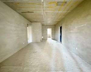 滨江新城 科技供暖住宅 南北通透毛坯三室 户型周正 业主急售