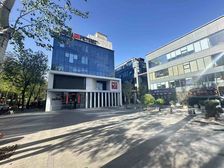 西大望路五千平独栋有独立门头 洗手间 电梯 燃气 可挂牌