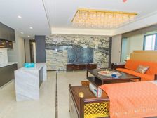 保利西湖林语68号 有电梯 双卫 精装可拎包入住 正南朝向