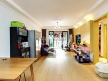 购物便捷 小区设施良好 管理完善 环境优雅 适合居住