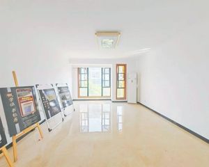 万科四季花城 3室2厅2卫 精装修 艾溪湖三中