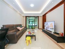 业主诚意看房方便,满五税费低,配套成熟交通便利