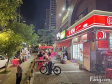 罗湖布心餐饮正街铺 实用70平 租1.8万 售420万各付