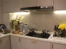 老城区浏阳河边 准现房 大四房 纯毛坯 11000多起