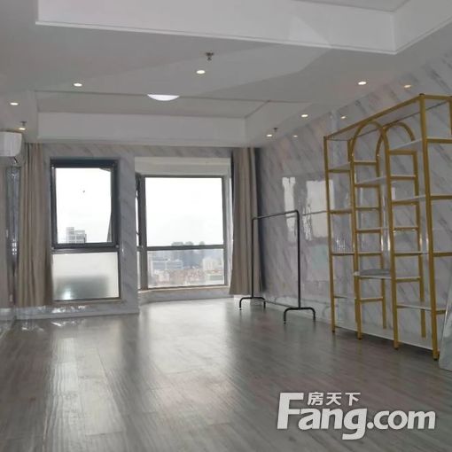 望京合生麒麟社70平开间6500月租商住均可紧邻望京SOHO