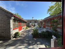 赵登禹路白塔寺附近四合院 精装修 正房直观白塔