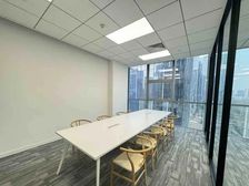 丰台科技园!汉威国际广场! 精装修! 稀缺户型!地铁上盖!