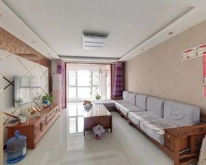 保利海棠湾 好楼层 3居室 房主诚意出售 看房方便