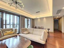 旭辉铂悦府电梯房正规4居室带独立客厅出行方便有钥匙