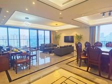 蓝光雍景 观景大平层,地铁口站小外国语,出门万达天虹商场