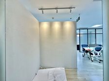 房东直租90平 万通中心 办公室带窗16000元 有员工餐厅