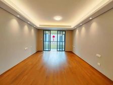 华润万象悦府送车位 可以看江 近地铁 南北通透 装修好