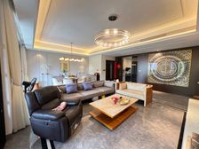 241平豪华装修诚心出售 随时可以配合看房 保养很新