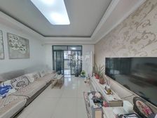 房东急需用钱,便宜出售普通住宅日月光水岸花园(409弄)朝南