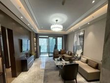 楚河汉街 融创中心武汉壹号院 215平精装通透四居室高层