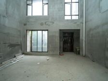 联排别墅,视野开阔,全天阳光,带独立车库,2017年新房