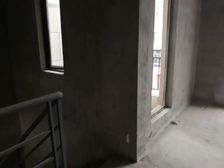 150平院子艾溪湖南塘湖双公园畔上下四层联排别墅