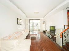 莘庄地铁口(必看好房)房东很诚意!就想卖掉!附带车位!