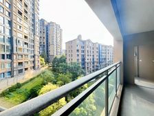 10月好房,好大的阳台,好火的小区,板式洋房,轻轨也近5